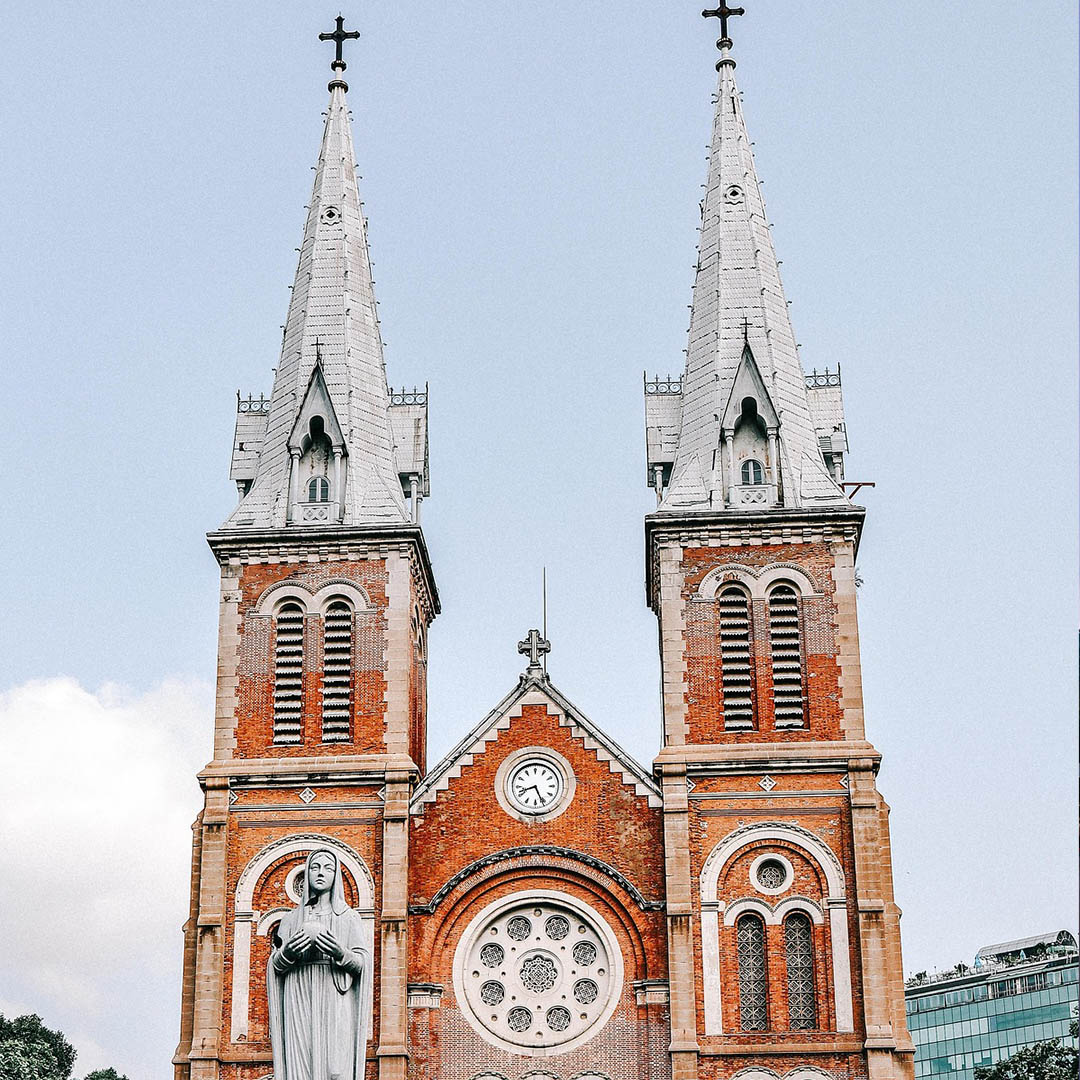Insiders’ Street Food Tours - Luxure Ho Chi Minh - Image 4
