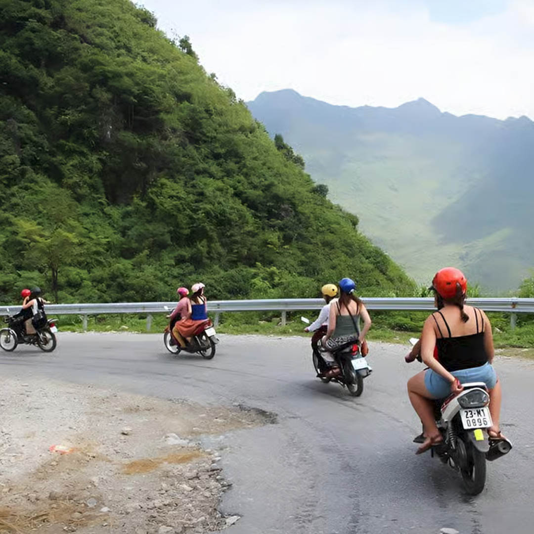 Sunset River Cruise and Dinner - Ha Giang - Image 3