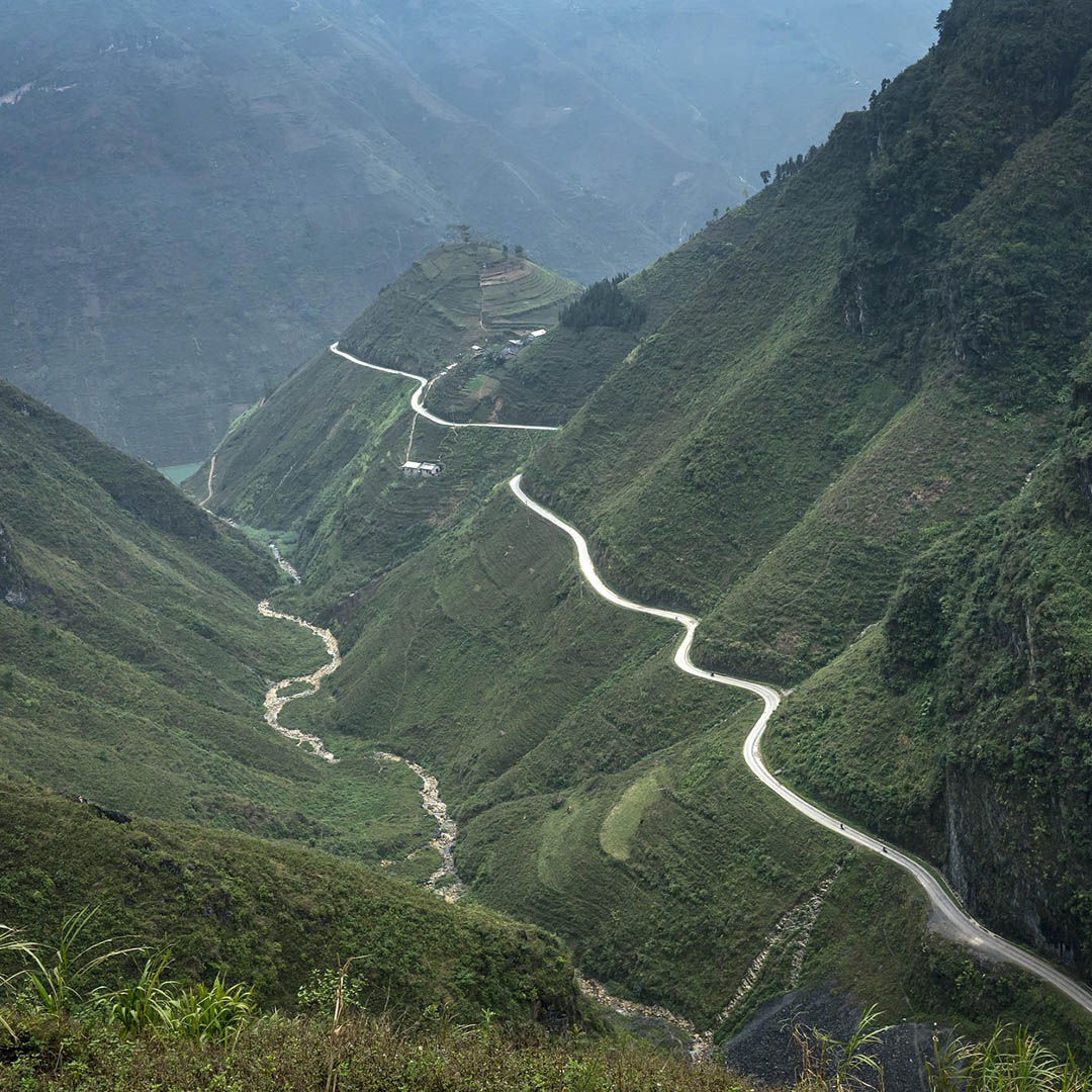 Sunset River Cruise and Dinner - Ha Giang - Image 4